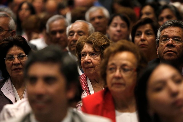 Solicitan más fiscalización a recintos de estadía para adultos mayores