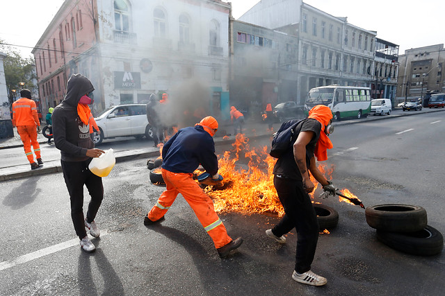 Trabajadores portuarios protagonizan nuevos incidentes durante esta tarde