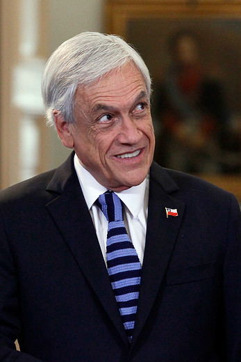 Piñera termina el año con nota 4,3 según encuesta Cadem