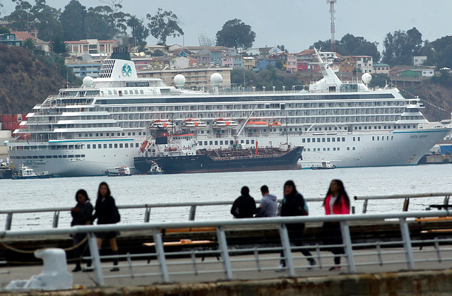 Aprueban tránsito de cruceros con más de 400 pasajeros por aguas chilenas