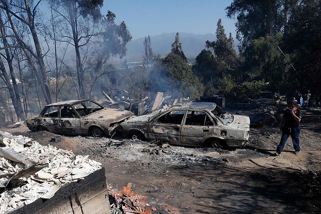 Intendente de Valparaíso estima en 60 casas las quemadas en Limache