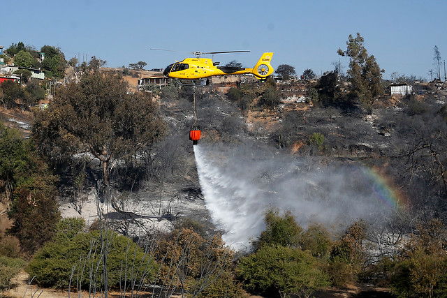 Conaf cerró jueves con 79 incendios: 14 activos, 29 controlados y 36 extinguidos