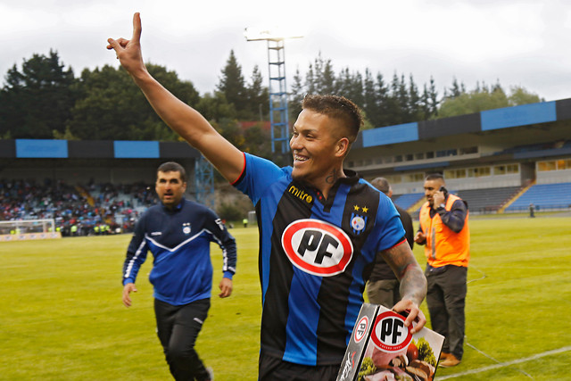 Javier Parraguez: “Sé que llegó una oferta formal de Colo Colo a Huachipato”