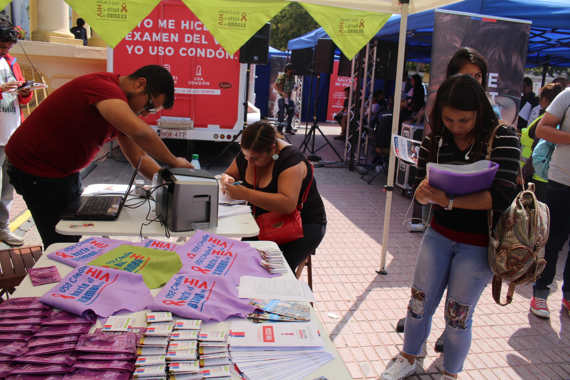 Más de 100 personas se realizaron test rápido de VIH en Plaza de Quillota