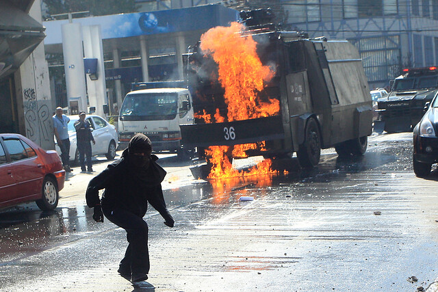 Gobernadora de Valparaíso monitoreó marcha en central de cámaras de vigilancia