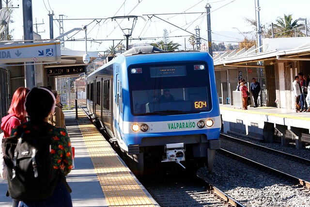 Transportes y EFE inauguran moderno Centro de Monitoreo del Metro de Valparaíso