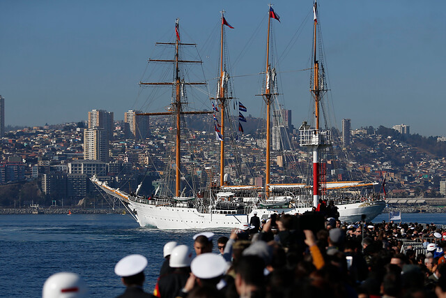 Buque escuela Esmeralda inició viaje de instrucción por aguas del Asía Pacífico