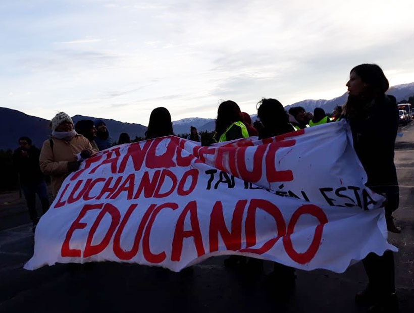 Profesores tomaron la carretera que une Panquehue y San Felipe