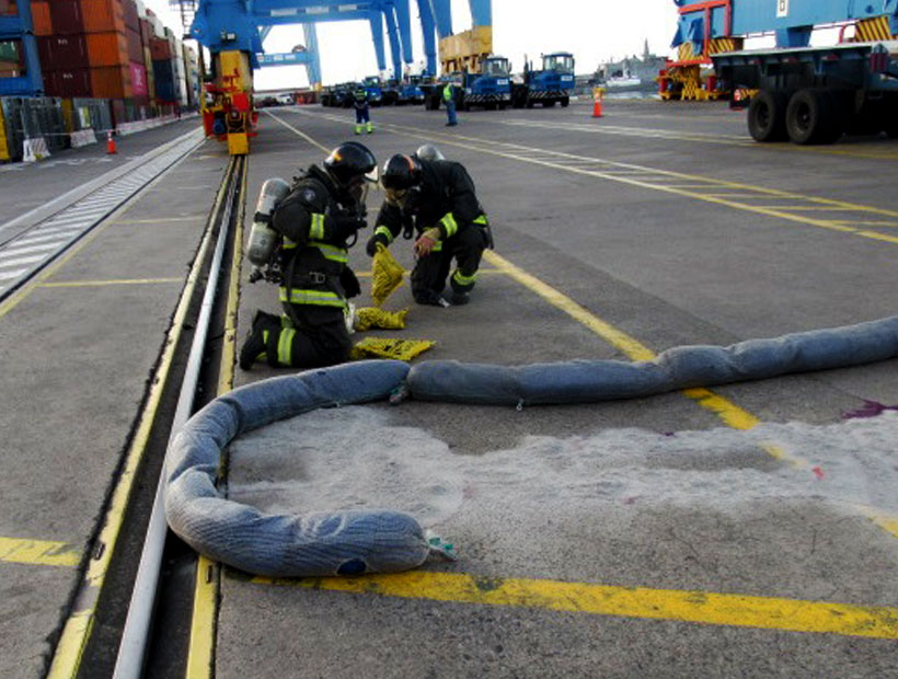 Valparaíso: Se realizó simulacro de contención de emergencias en el puerto