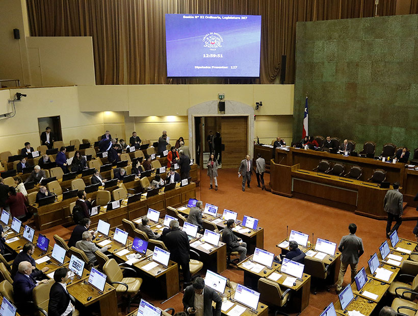 Diputados intentan competir en elecciones de gobernador regional