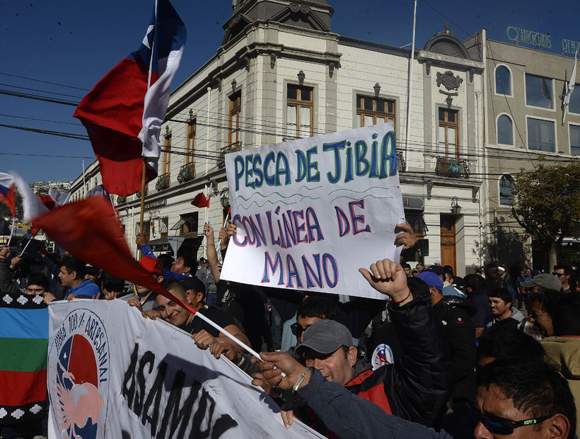 Pescadores marcharon al Congreso por la “Ley de la Jibia”