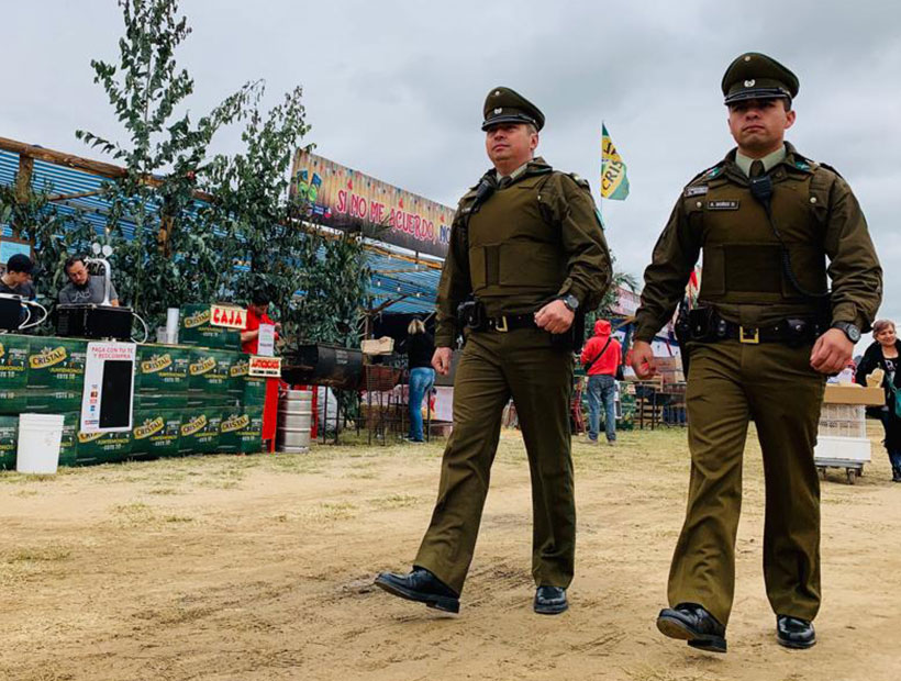 Fiestas Patrias: Detienen a cinco funderos por vender alcohol a menores de edad