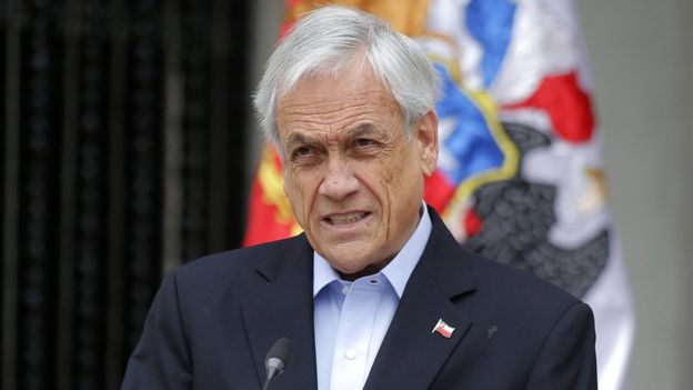 Presidente Sebastían Piñera firma proyecto de salario garantizado en $350 mil