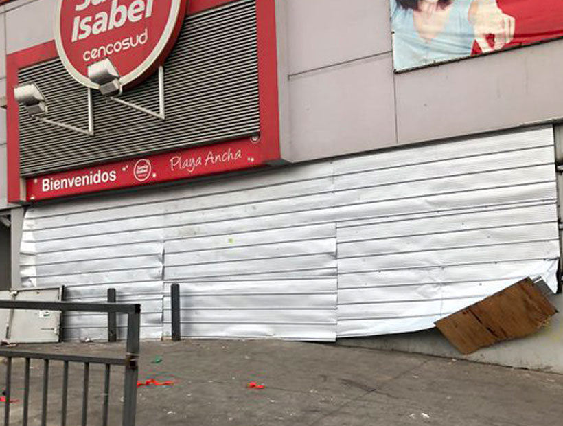 Valparaíso: intento de saqueo a supermercado dejo 18 detenidos