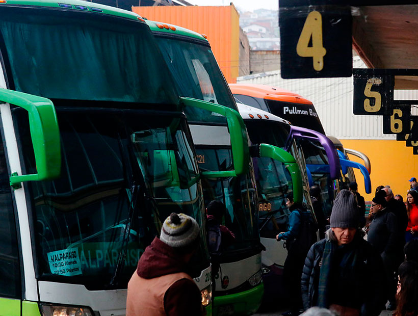 Encuentran a los pasajeros del bus argentino que llegó a Valparaíso por caso de meningitis