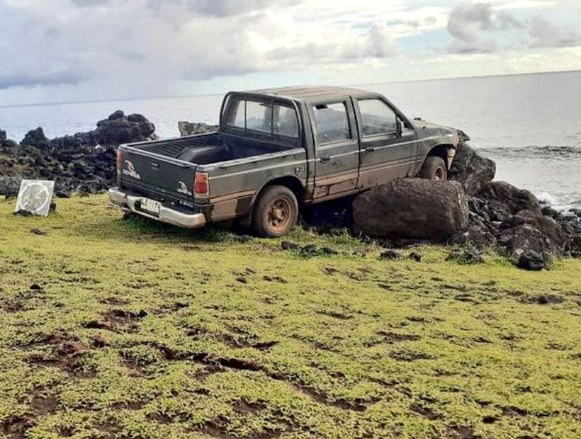 Detienen a un chileno por chocar plataforma de un Moái en Rapa Nui