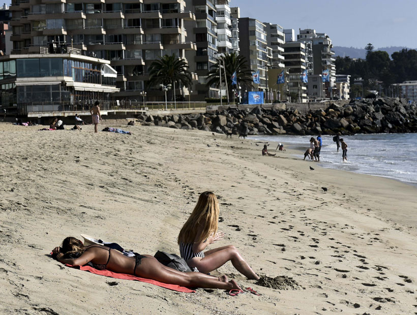 “Veraneantes” en Valparaíso arriesgan multa de $50 millones